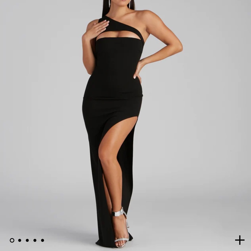Mayven One-Shoulder Cutout Slit Formal Dress